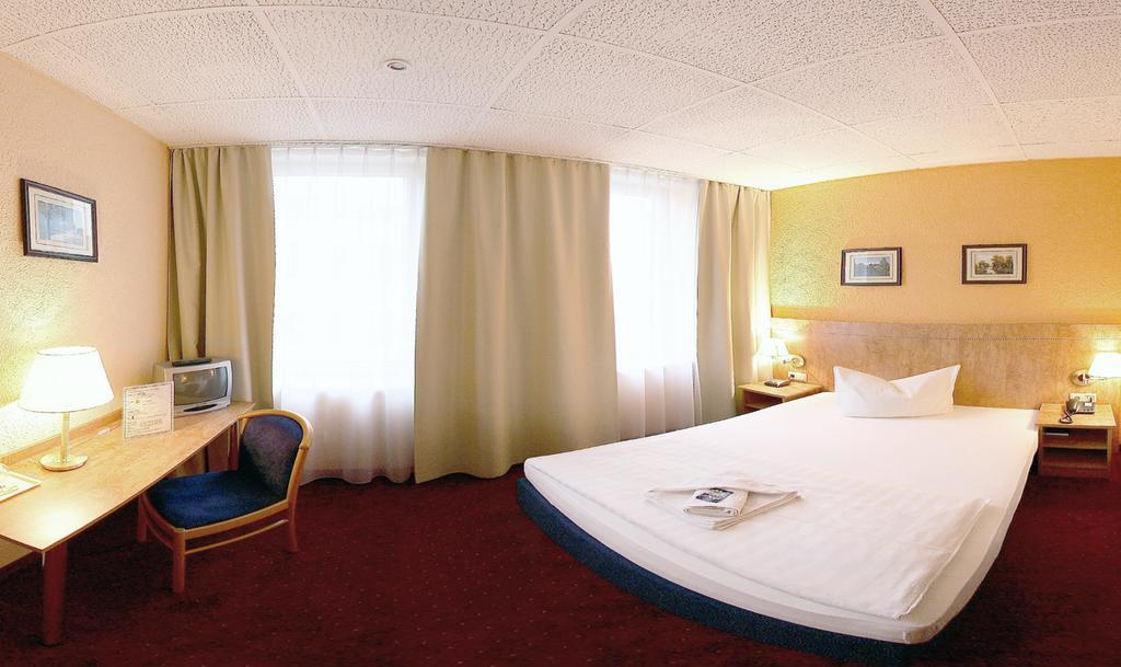 Hotel Adler Leipzig Room photo